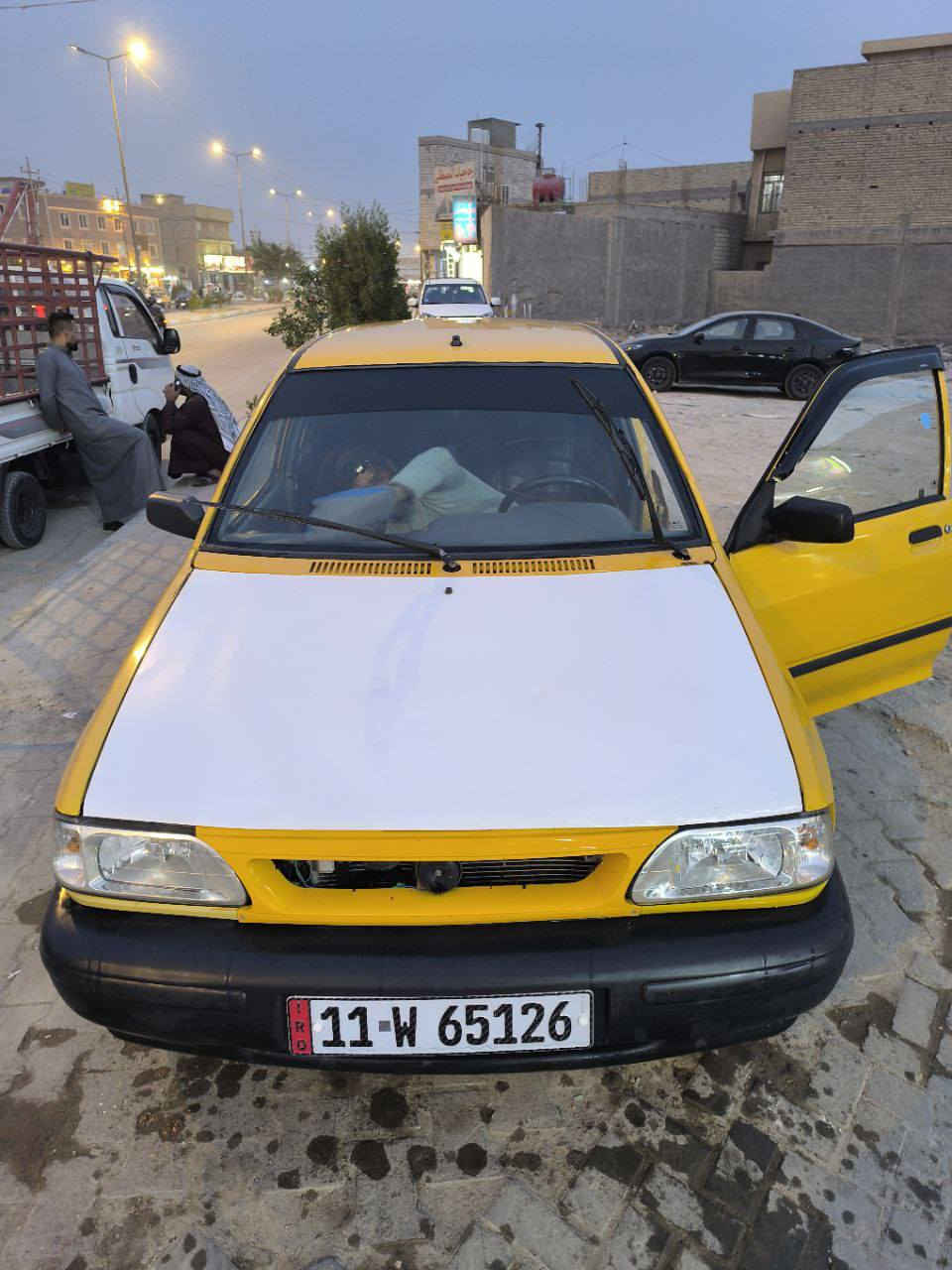 السلام عليكم 

سايبا مديل 2017 نظيفة السيارة مسويلها ادامة كاملة  داخل وخارج شوف عينك صدر وحدادية جديد واصلي تخم تاير جديد 
السيارة جاهزة ما اتعبك مال جناي ضربتها جاملغ صوب السايق ومبدل اصلي  محرك بي بخار قليل تجي تفحص وتشتري  رقم بغداد تحويل مباشر اسوي عقد مروري السعر 38 وبيها مجال للشراي مكانها كربلاء حي الصحفيين 
*********** المو شراي لا اتعبني ولا تتصل
