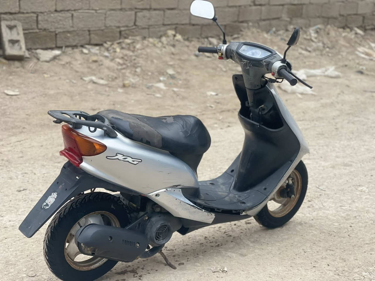 السلام عليكم عصفوري للبيع أو مراوس دراجه كله شغاله لايت اشاير سلف هندر تايرات زوج جدد دبلات امامي خلفي مكينه ناعمه تخبل لا اكسل ولاصوت نهضه حلوه عداد سرعه شغال 
مكاني//قرنه//نهر الباشا 
رقمي//***********
السعر//٣٢٥ وبيه مجال للشراي وللطيبين 
رجأمو شراي لا تراسلني
