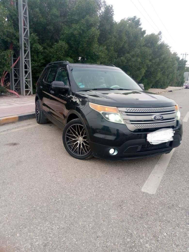 السلام عليكم فورد اكسبلور موديل 13 موارد امريكي بيها قطعه واحده تبديل باب عكس السائق والباقي صبغ ملون ويا الباب محرك جديد حداديه جديده تخم تاير تبريد ثلاث قطع سياره وحلوه وجاهزه للبيع او مراوس حسب القطعه رقم انجليزي ذي قار باسمي تحويل ثاني يوم السعر 140 عنوان السياره نجف الاشرف ***********
