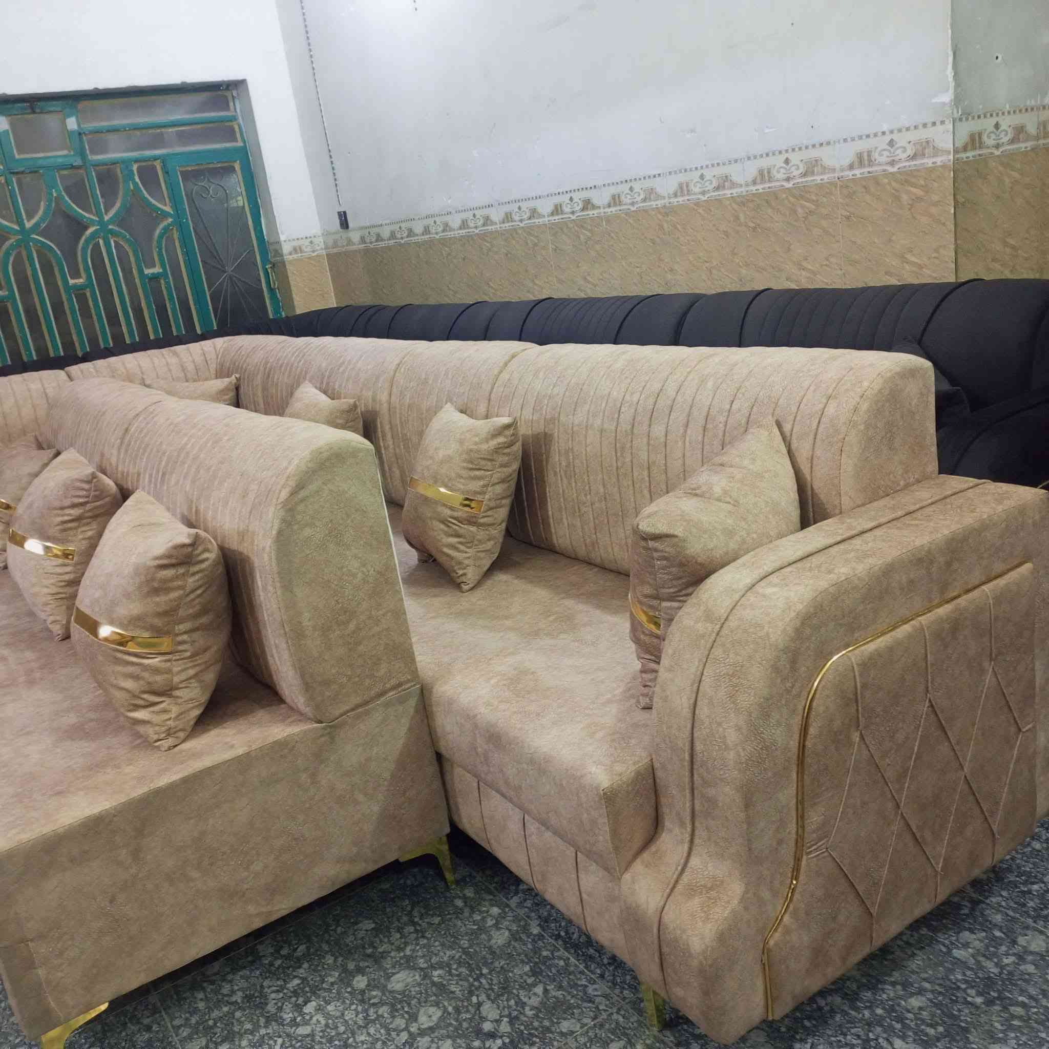 متواجدين في المجمع خلال أيام شهر رمضان المبارك من الساعة الثالثة عصرا حتى الساعه الحاديه عشر مساء نشتري جميع التخامه المستعمله تبديل التخم القديم بتخم جديد بابل الحمزه الغربي حي الدولار قرب عماره دكتور ناجي أتصال ***********
