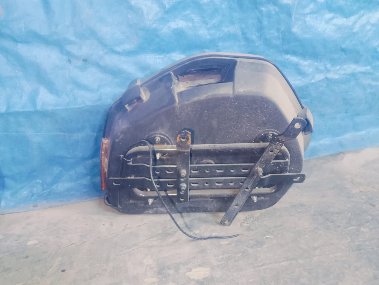 جنط للبيع كلشي بيهن شغال الي يريدهن يتصل واتساب***********
