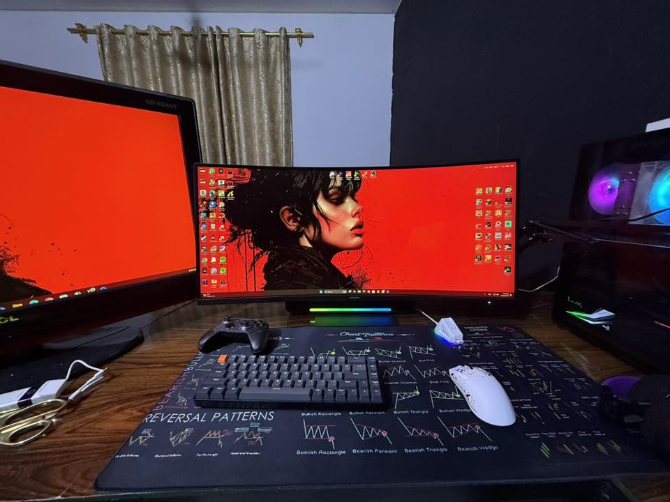 تحية طيبة.
Rtx 3070gigabyte egil 3 fan 

I5 10400f

Ag 400 cpu cooler

B460 apro msi 

16gb ram g.skill

M.2 2t

Hdd 1t

Sad 128gb

Pw:aero cool lux 750w argb 

.

الشاشة:

Xiaomo 34in 180hz 2k ultra wide

.

الملحقات:

Ups 1500k

ماوس attack shark x11

كيبورد machenike k500 60% 

سماعات weseary wg1

المايك فيفان 

.

السعر المطلوب مليون و٣٠٠ الف دينار عراقي 

***********
