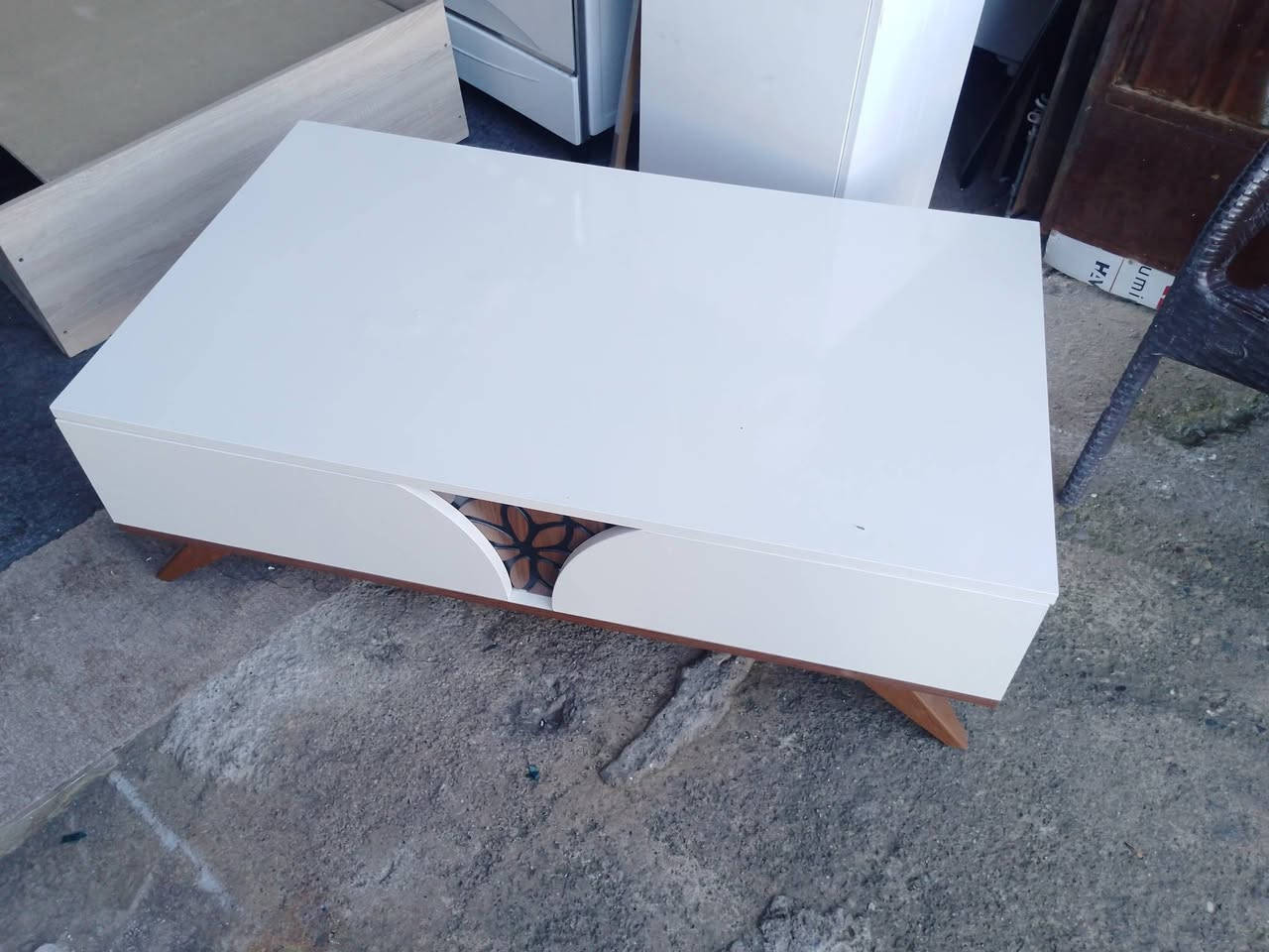 معرض(( هيثم العاني)) سليمانيه كاني كرده شارع السيادين مجاور مدرسة رفيق حلمي ***********/***********
