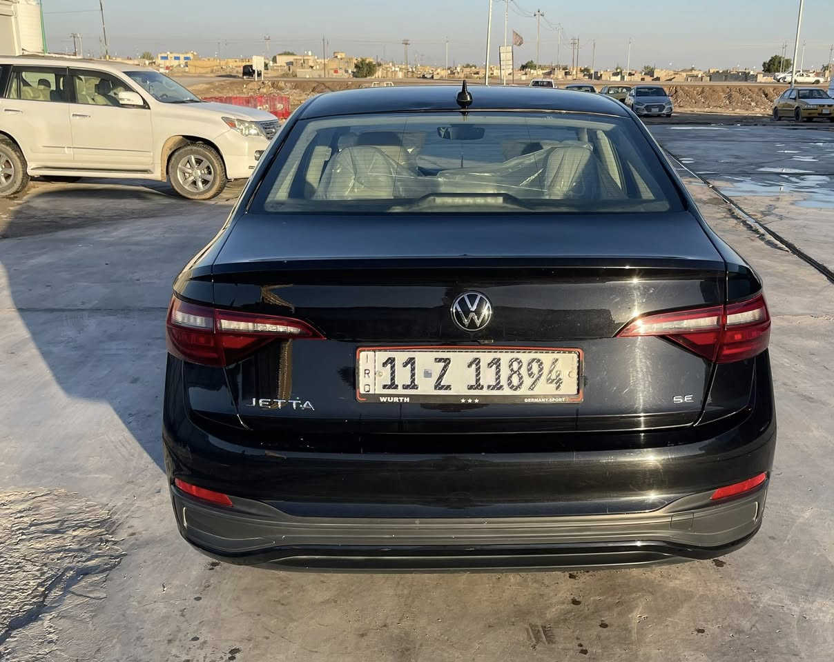 السلام عليكم 
جيتا 2024 امريكي فول مواصفات 1/1

فتحه سقف 

رادار امامي 

كامره 

فول تحكم ستيرن 

دواخل جلد بيجي 

تدفئة كشنات 

بصمه ابواب 

تشغيل عن بعد 

مكينه 1500 تيربو 

رقم بغداد 

وهواي بيه مواصفات بعد 

سياره جاهزه من كل النواحي 

ضربته باب الخلفي الايمن والتكمه الخلفيه اليمنه

السعر 140 وبيها مجال بسيط
مكان السياره ذي قار 

☎️‭0780 599 1081‬
