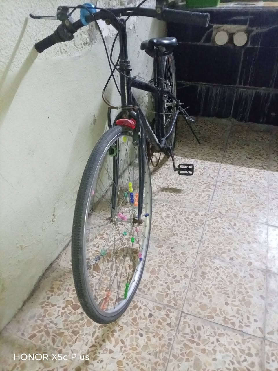 بايسكل للبيع حجم 26كير شغال  ورى بريك كدام شغال يايسكل جديد 🛣🚲🚲🚲***********
