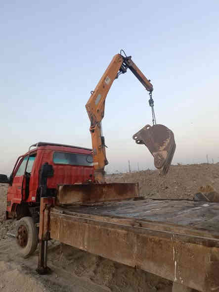 السلام عليكم بيع مستعجل 
من رخصه الادمن المحترم تم اعاده النشر بسبب الوعود الكاذبة 
كرين دانيا موديل 92 رقم نجف الماني ممطلوبه گلشي كير ومحرك نظيفات جهاز نظيف سعره 35 وبيها مجال مكانه حله ***********
