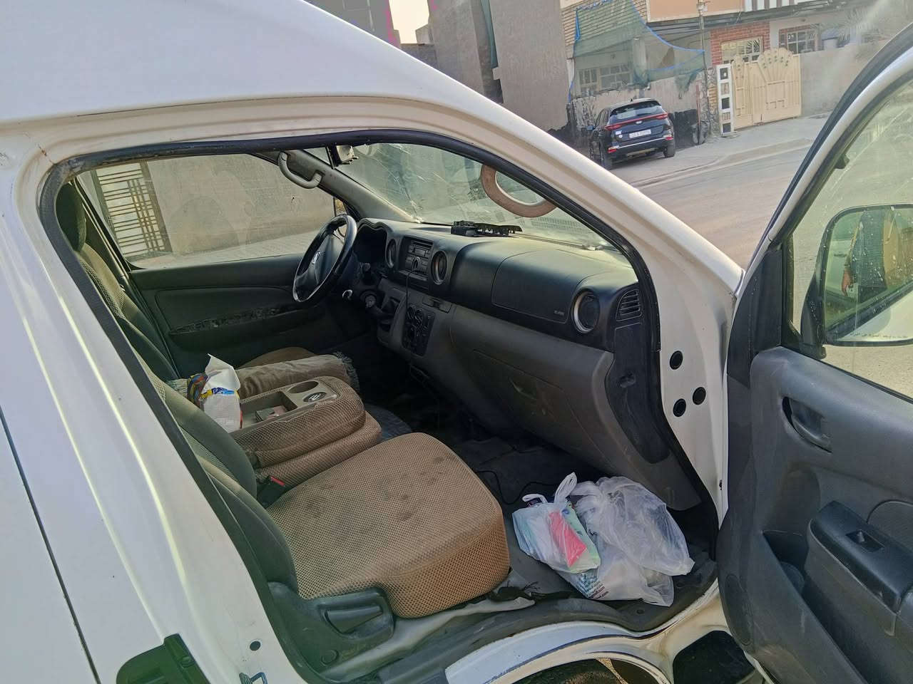 سلام عليكم
نيسان موديل 2019 بغداد بسمي

سياره بيه  رش صبغ بنيد وتكمه وباب شبر وره الباب  جهه سايق وباقي السياره مكفوله من كلشي

مكينته بيه كص دهن كل الفيين 4 لتر دهن يعني تحتاج تجفيت

تبريد محور راديتر اضافي وكشنات اظافيه وصدر وتخم تاير وباتري مصار اقل شهر من بدلتهن

معروضه 185 وبيه مجال الاستفسار *********** او *********** مكان سياره بغداد الطارميه
