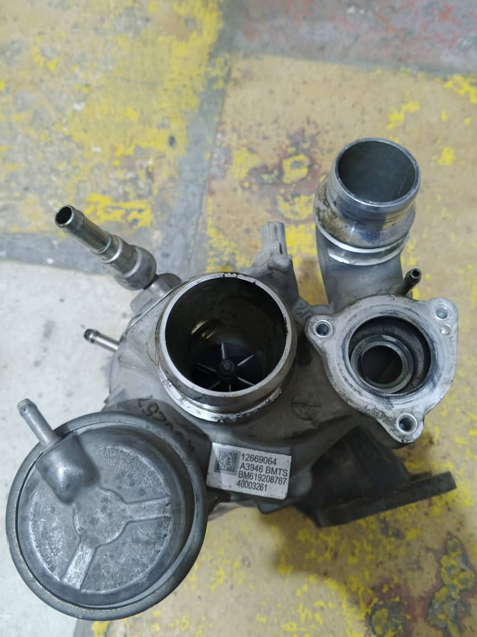 سلام عليكم عندي اذاين محرك  وكير مال ماليبو جديد  موديل 17و 18وتيربو هم كلش نضيف الي يريدهن يتصل مكاني بغداد وسعرهن كلهن 200الف ***********
