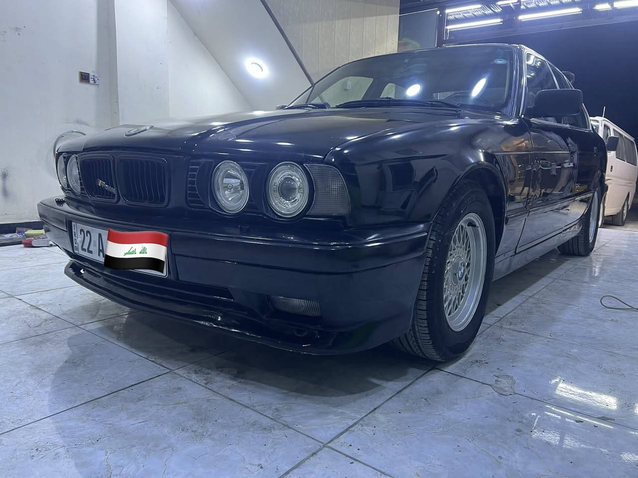 السلام عليكم
بي ام موديل ١٩٩١ 
كير ومكينة ٥٢٥ مسكر فانوص 
بدي ٥٢٠ رقم اربيل الجديد 
هزة وبراد جديد 
تحويل مباشر السيارة بسمي ومتعوب عليها متصرف درهم السعر ٥٢ ورقة وبيها مجال حك الجية
رقم التلفون ***********
مكان السيارة بابل الاسكندرية
