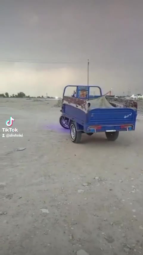 السلام عليكم ستوته لبيع ستوته نضيفه جدا
مكان ناصرية الغراف ملاحظه حته مراوس معه الفرق لن حرامات تشخط هاي 
الاستفسار رقم الهاتف *********** متواجد ماسنجر واتساب
