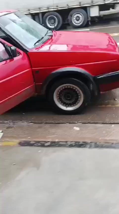 السلام عليكم للبيع سياره جولف موديل 89 مصبوغه جماليه الماكينه شرط 
الكير شرط سياره تكباب سياره جاهزه ما تصرف عليها اربع دينار رقم انجليزي نينوى  ***********
