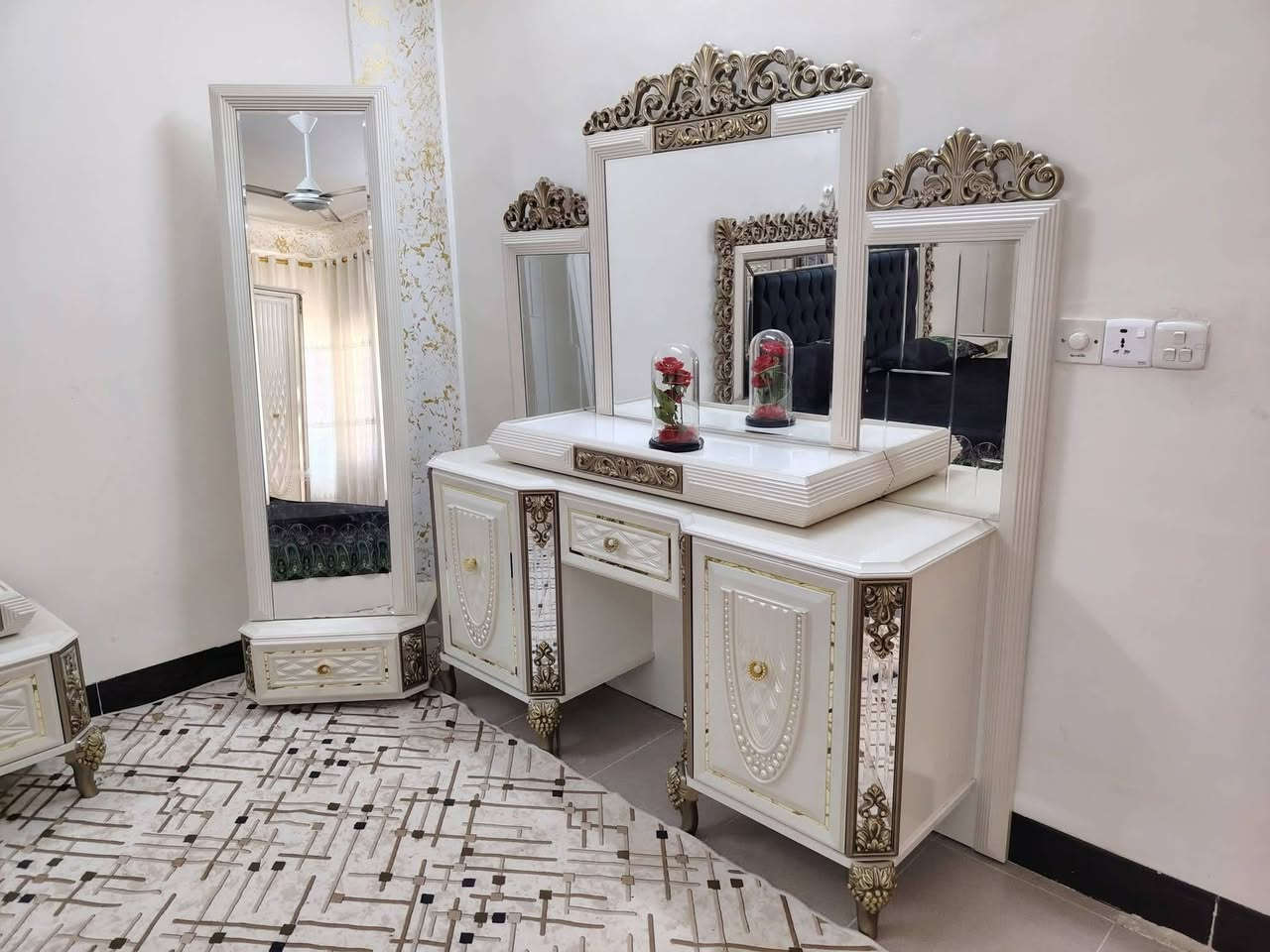 غرفة نوم ملكيه اناقه والجمال وينهم العرايس تعالو شوفو فخامة غرفه بسعر مناسب كلش


**إذا كنت صاحب هذا الإعلان وتريد حذفه لأي سبب، رجاءا أرسل رسالة إلى الدعم الفني**