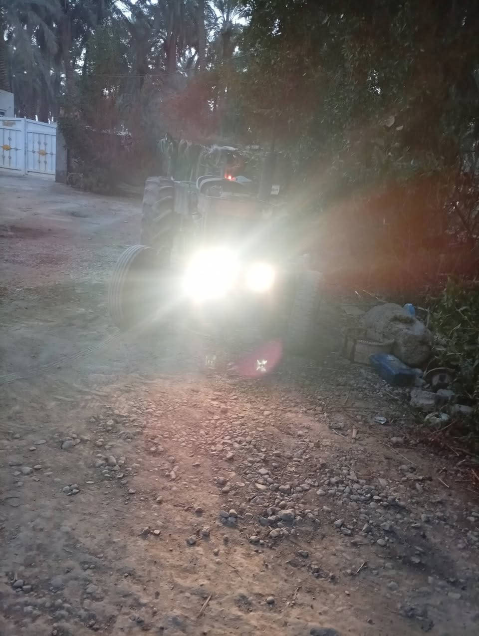 مكينه عنتر ٨٦ بدون كامله محرك كير جهاز رفع بم نكره سلف بريك بدون جاملغات مناسبه مليونين وربع مكانها بابل خيكان الغربي 
***********
***********
