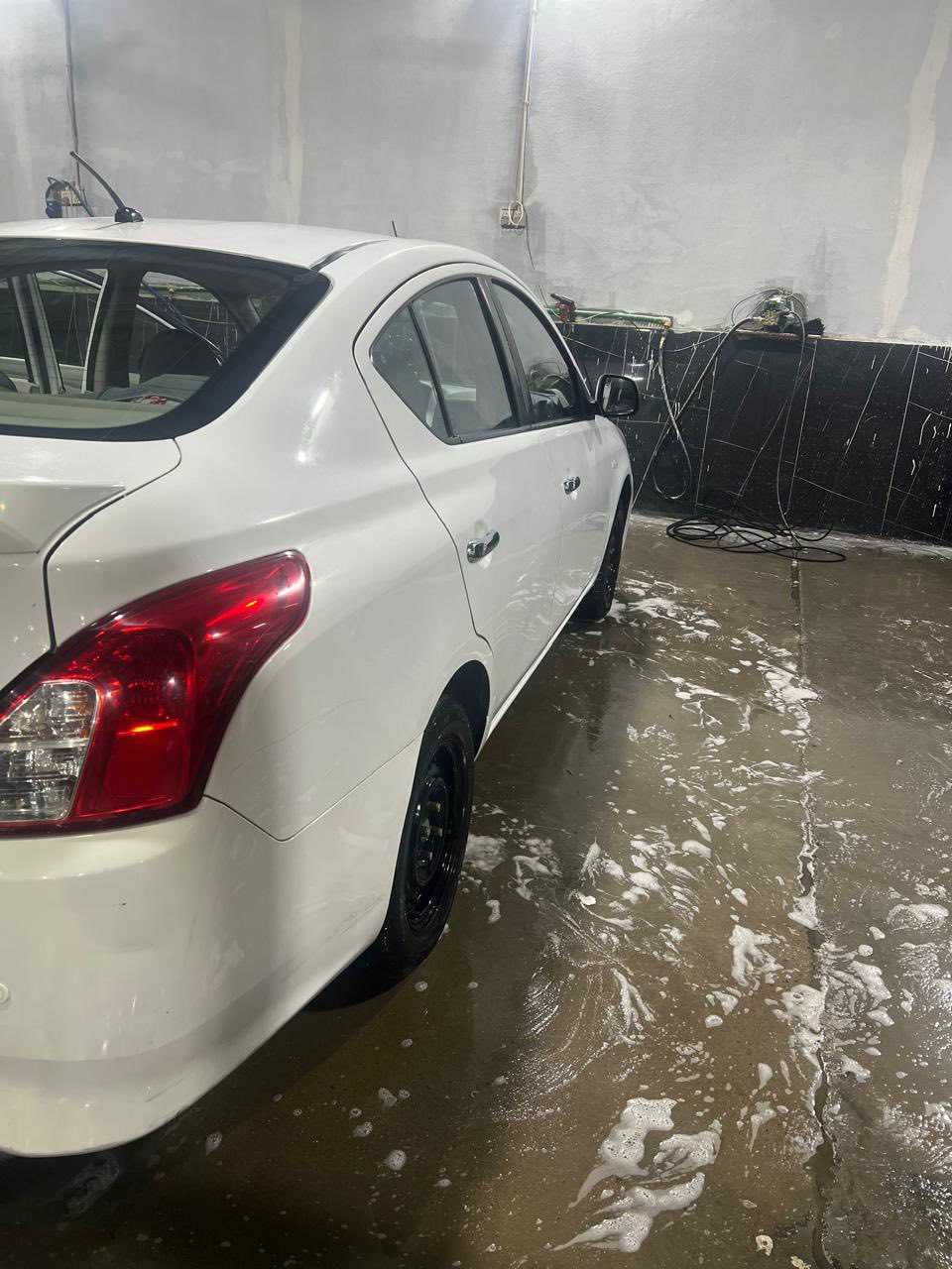 السلام عليكم نيسان سني 2019 كفاله عامه من الحادث و الصبغ كير ومحرك خير من الله حداديه خير من الله  تخم تاير جديد سياره بيها طلقه بخشم البنيد وبارد مدكر والي محددهم بلون الاصفر فقط غير هذا ماكو ممشاها 172 ألف للتواصل *********** وفقط شراي يتصل المو شراي لا يتعبني وسلامتكم سعر 110 للاستفسار اتصل ما متواجد فيس
