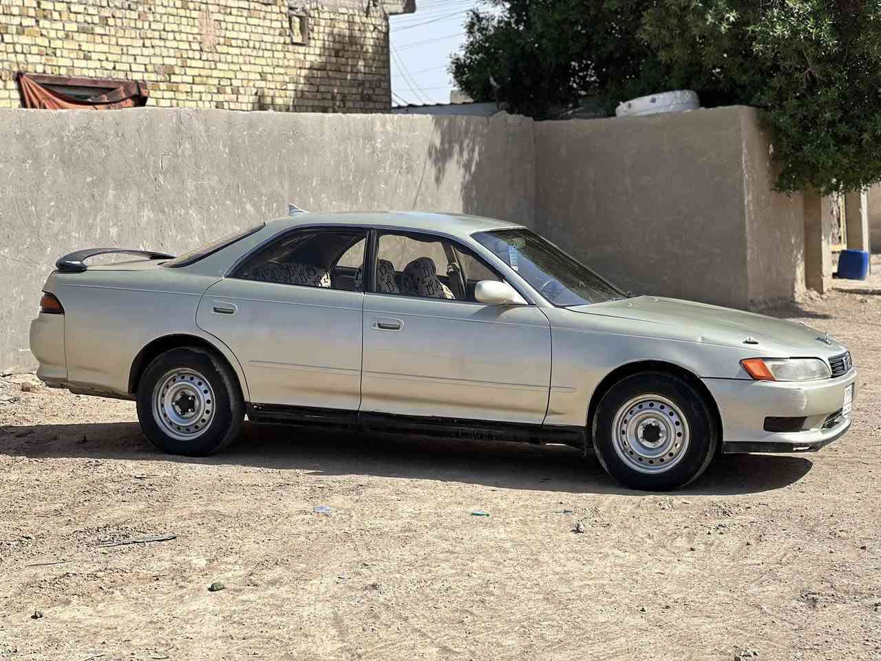 مارك موديل 1993 تحويل مباشر
سياره جاهزه مابيه كل نقص
حداديه تخم تايرات ويل جدد داخل نضيف مكينه وكير ثنين ونص
سياره بيه ضربه بالبجم
مكفوله عيب شرعي 
مكاني ناصريه قلعه سكر
السعر ٤٠ وبيه مجال
***********
***********
