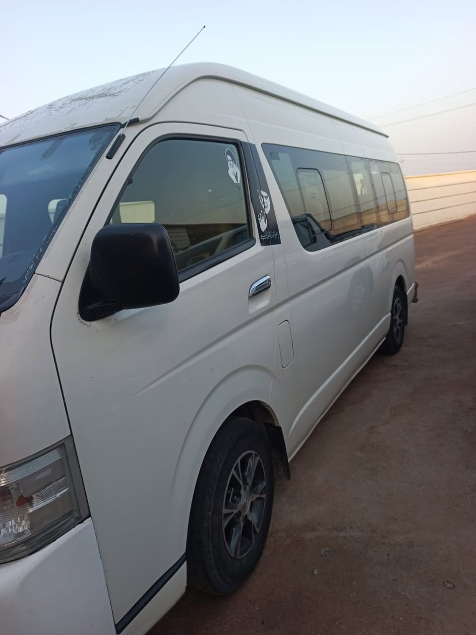 السلام عليكم هايس البيع موديل 2021 البكان السياره كفاله عامه رقم ‭0772 117 0157
