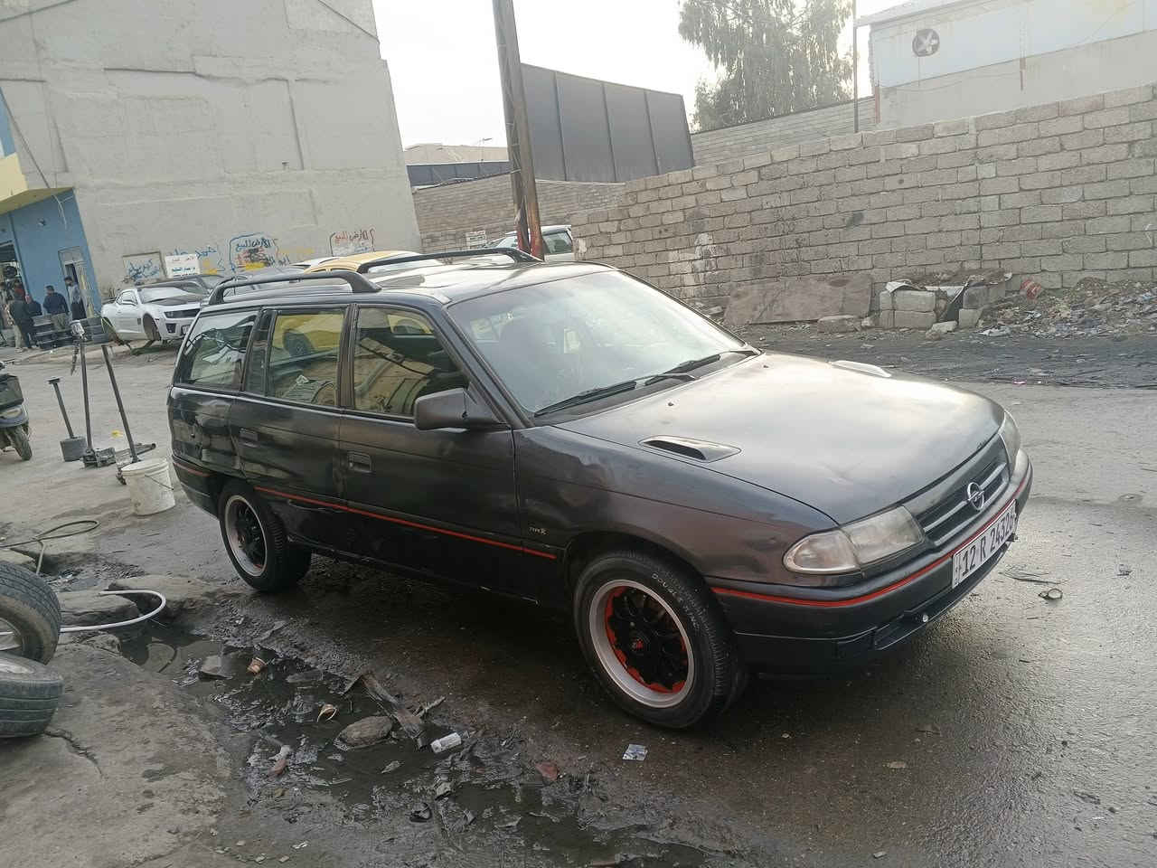 استرا استيشن موديل 93 شرط تحويل كاربون بانزين موجود بيها صبغ جماليه بدون ايد دعم رقم موبيل ***********
