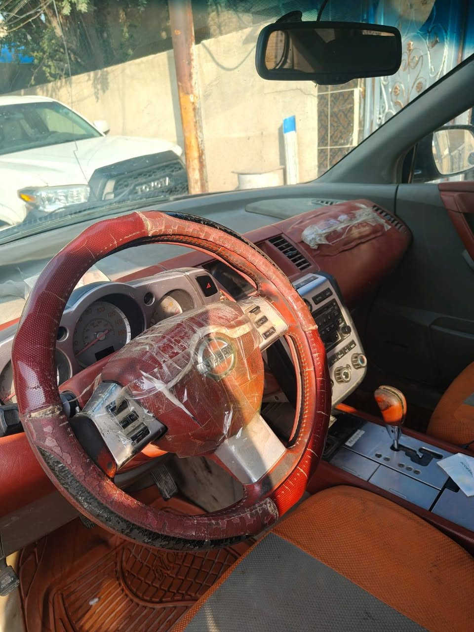 السلام عليكم
بيع سيارة نيسان مورانو موديل 2009 حادثة (بنيد+جاملغ يمين) يوجد صبغ بنيد +جاملغ يمين+ تبريد يحتاج الى صيانة

الرقم انكليزي رقم (بغداد)سنوية لغاية 2030/9/20  السيارة باسمي سعر65 وبيه مجال قليل

مكلف بالنشر الاتصال بصاحب العجلة (***********

***********

بدون واتساب
