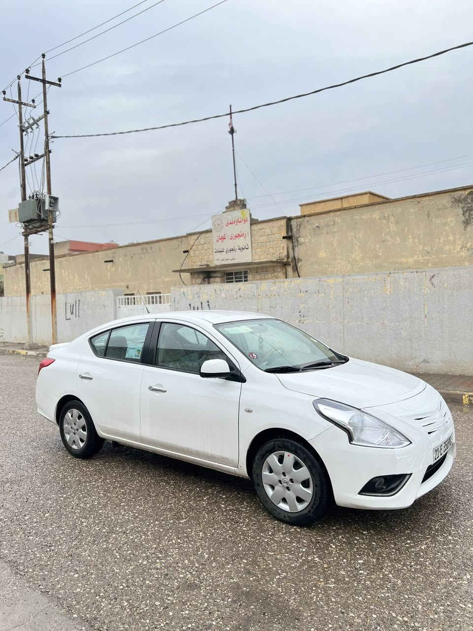 سيارة نيسان سني موديل 2021گير أوتوماتيك گيرو محرك شرط مامفتوح سيارة صبوخ مابيه كلين و مابيه ضرب مواصفات جامات كهربائية سويج كونترول قوفل مركزي ABSسوكان ڤول يوم شاش أ يپات و كاميرا بادات نيكل تبريد حارو بارد شغال كهربائيت عام شغال تاخم صدر جديد تايرات جديد سيار كول شرط مابيه نقص سنوي جديد راقم جديد شرط تحويل وواكال سعره 113$$بيه مجال راقم تالفون ☎️📞***********
