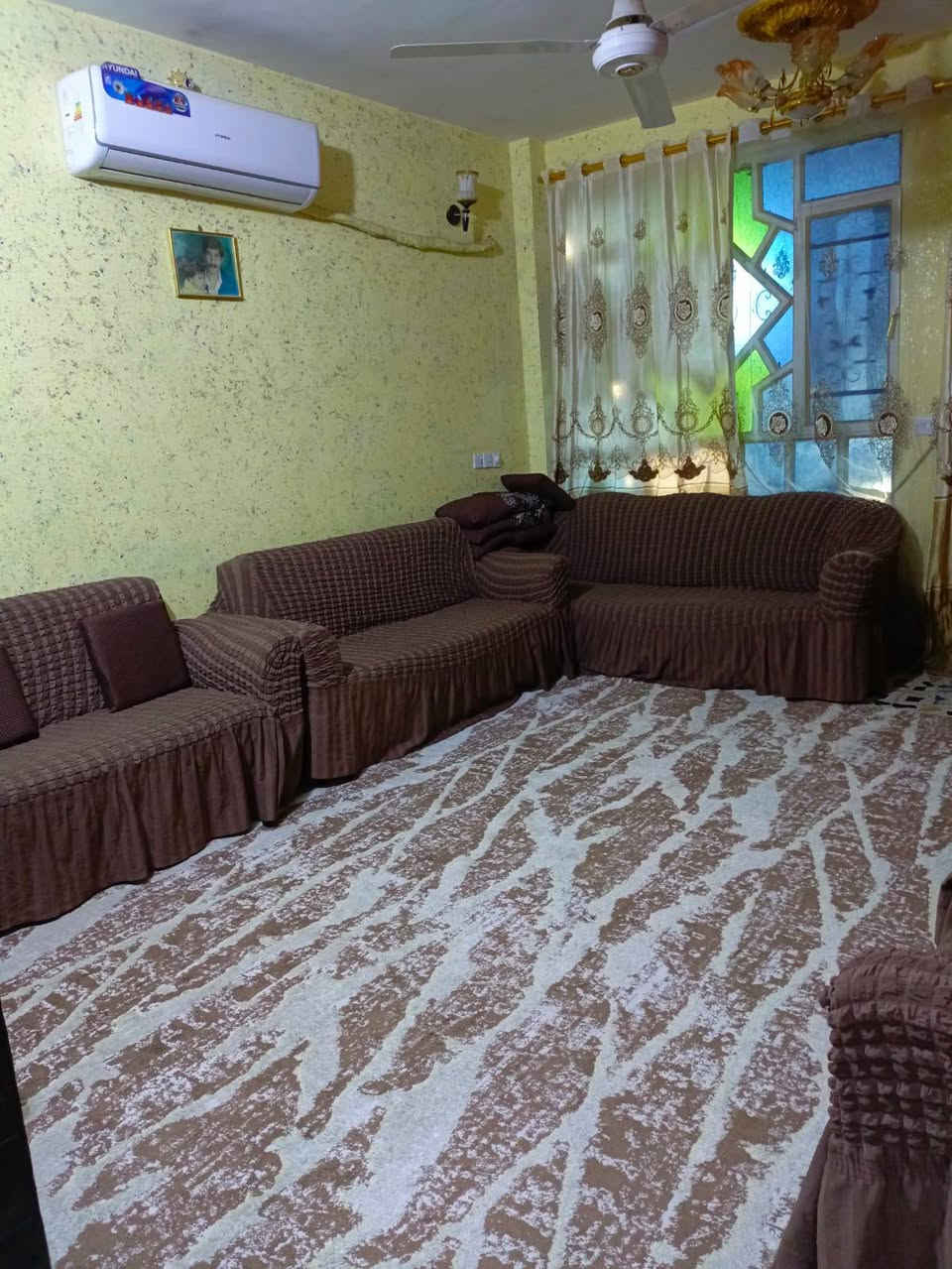 بيت للبيع مساحه ١٢٠ بالسند واقع حال ٢٠٠ غرفتين نوم استقبال او صاله او مطبخ ثاني فرع عن حسينيه ام البنين ٦٥ او بيه مجال
 حمامين داخلي او خارجي للتواصل مع


**إذا كنت صاحب هذا الإعلان وتريد حذفه لأي سبب، رجاءا أرسل رسالة إلى الدعم الفني**