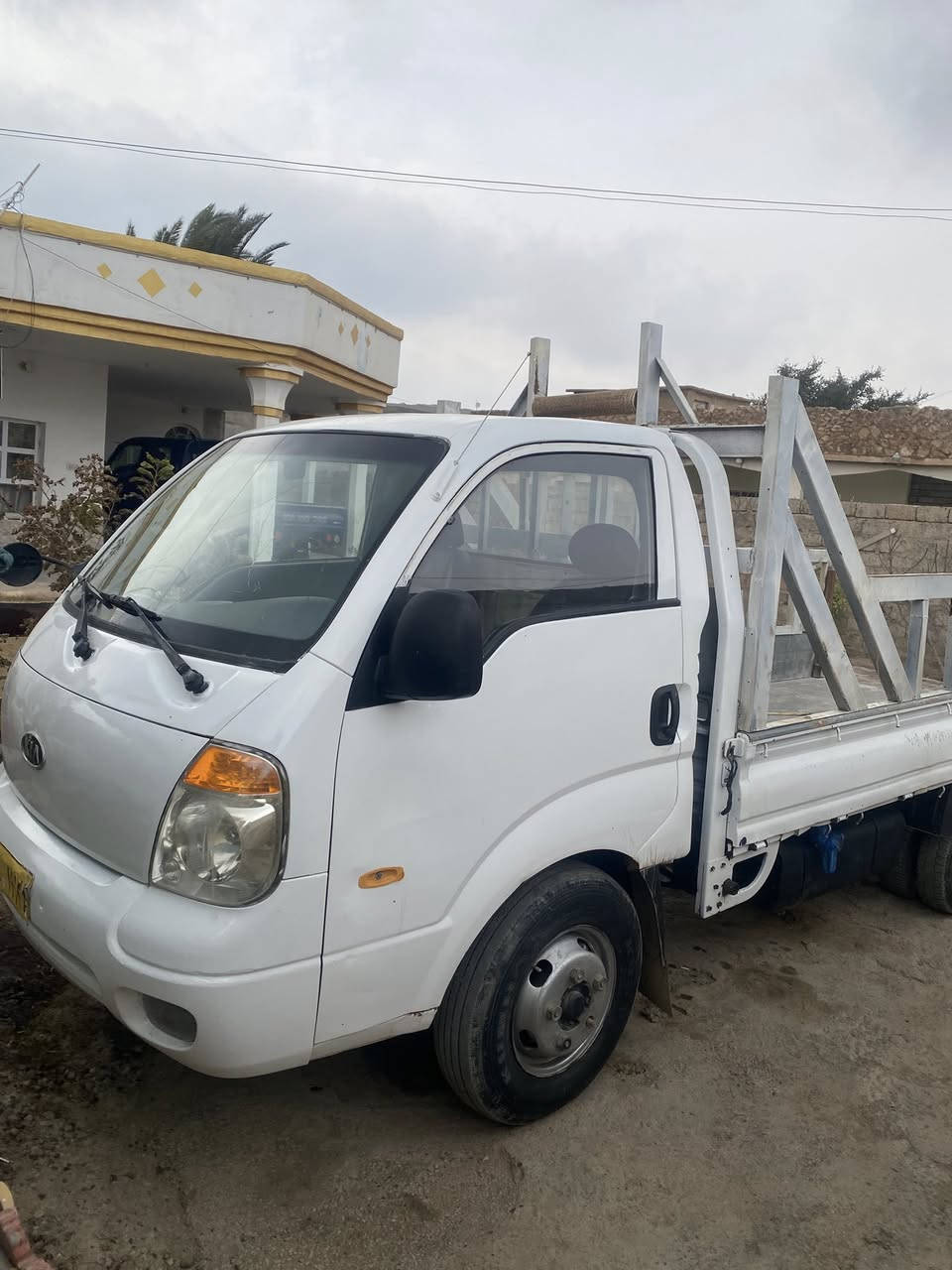 السلام عليكم كيه فحل ادوات للبيع موديل 2008 
محرك 26 
محرك كير اكسل كلها شرط صدر جديد تخم تاير جديد
كصه جديده 
الشراي يتصل 
***********
