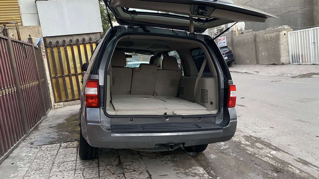 فورد أكسبديشن موديل 2012سيارة كلين بدون حادث تخم تايرجديد لايت زنون فول موصفات سلايد كير ومكينة جديدة صدر امامي وخلفي جديدشاشه جديد رقم  شمالي أربيل تحويل ثاني يوم مكان سياره بغداد جديده سعر 140وبيها مجال بسيط رقم ***********
