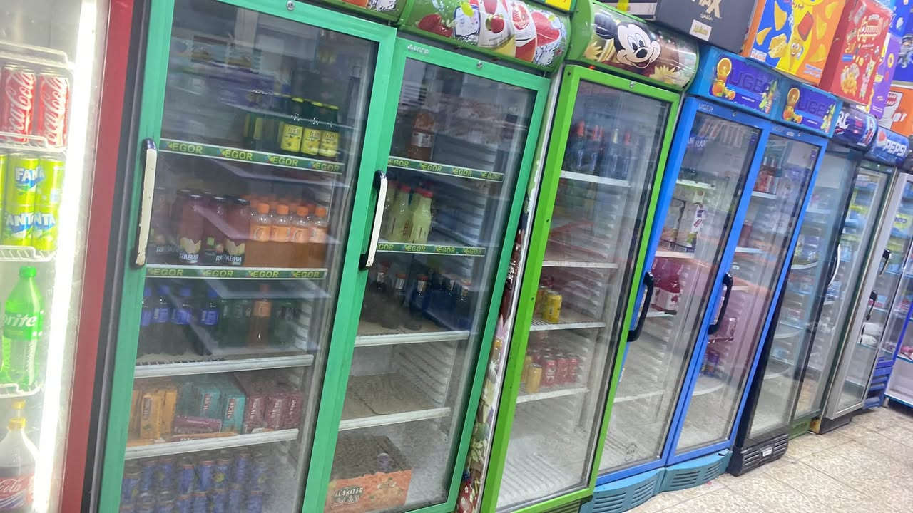السلام عليكم اخوان عندي أسواق للبيع كامل مكمل ايجار المحل 600 عنوان حي الغدير شارع البلامه محلات ثنين طبك ركن وشغلها خير من الله ***********
