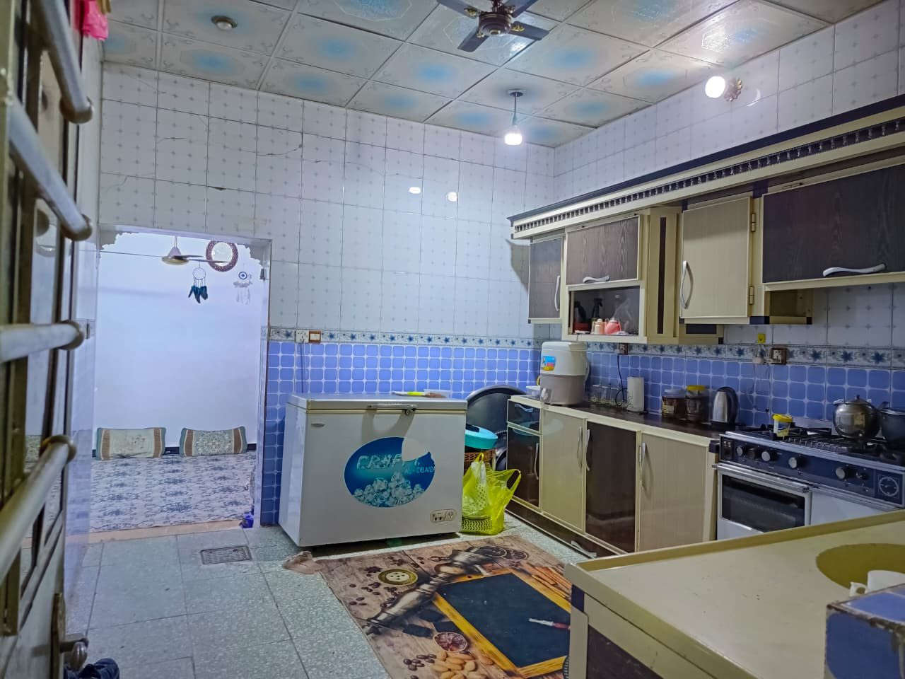 السلام عليكم.
دار للبيع المساحة 150 متر (مالية) يتكون من غرفتين نوم وصالة ومطبخ واستقبال العنوان حي النصر الاولى شارع المستوصف ثاني فرع ع يمين للأستفسار الأتصال على الرقم(***********).
