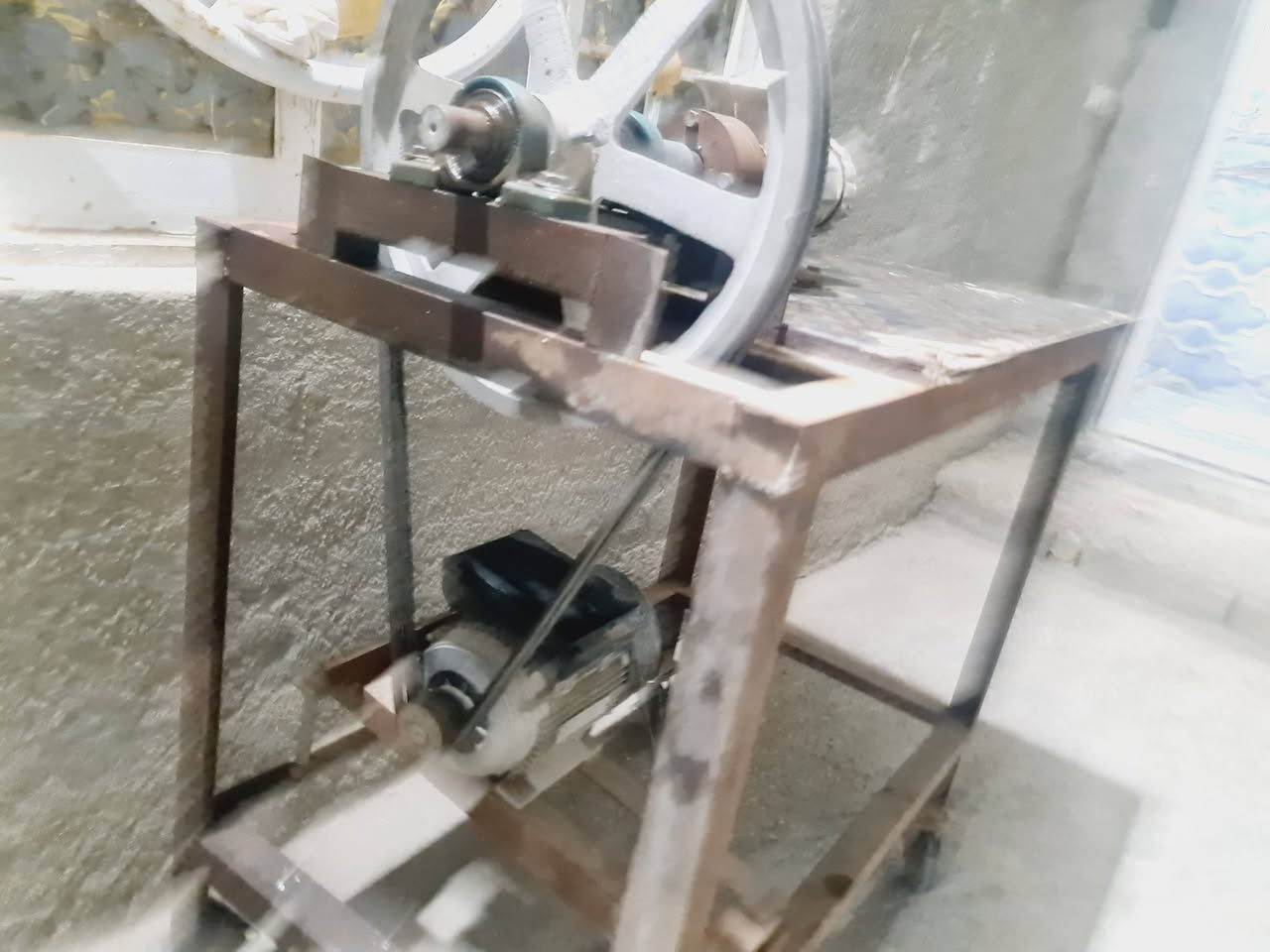 موجود مكينه (مثرامه لحم  )حجم كبير كهربائيه موطور واحد حصان
وبعده جديده مامستخدمه شي قليل ..والطبله مالته حديد محتاجه بس تصبغه ...  بسعر 325الف وبيه مجال للاصحاب المواكب 

 للاستفسار :متواجد على الفيس والانتصال على الرقم 

***********

العنوان واسط قضاء الحي ..
