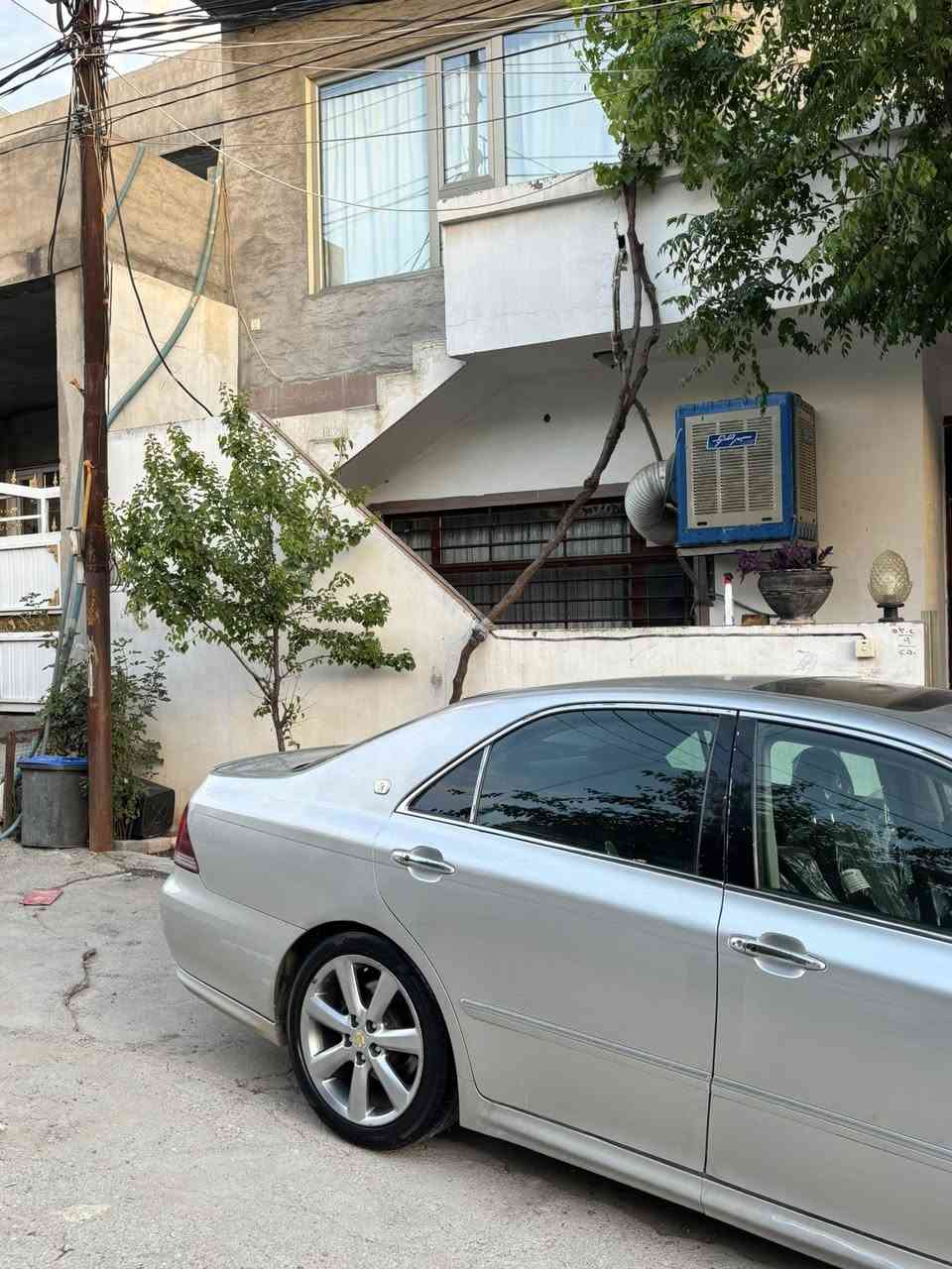 شاهینە ٢٠٠٥ موس
مەکینە ١٨٢
٣ دوگمە سپورت
سلایت
ویل دینگە
سارد و گەرم بەشەرت
تەقەو رەقە بەشەرت
٣ پارچەی یابانی بویاخە
سەیارەکە بی کودە کودی بکە بو خوت
شوین سلیمانی
نرخی ٥٦$
***********
