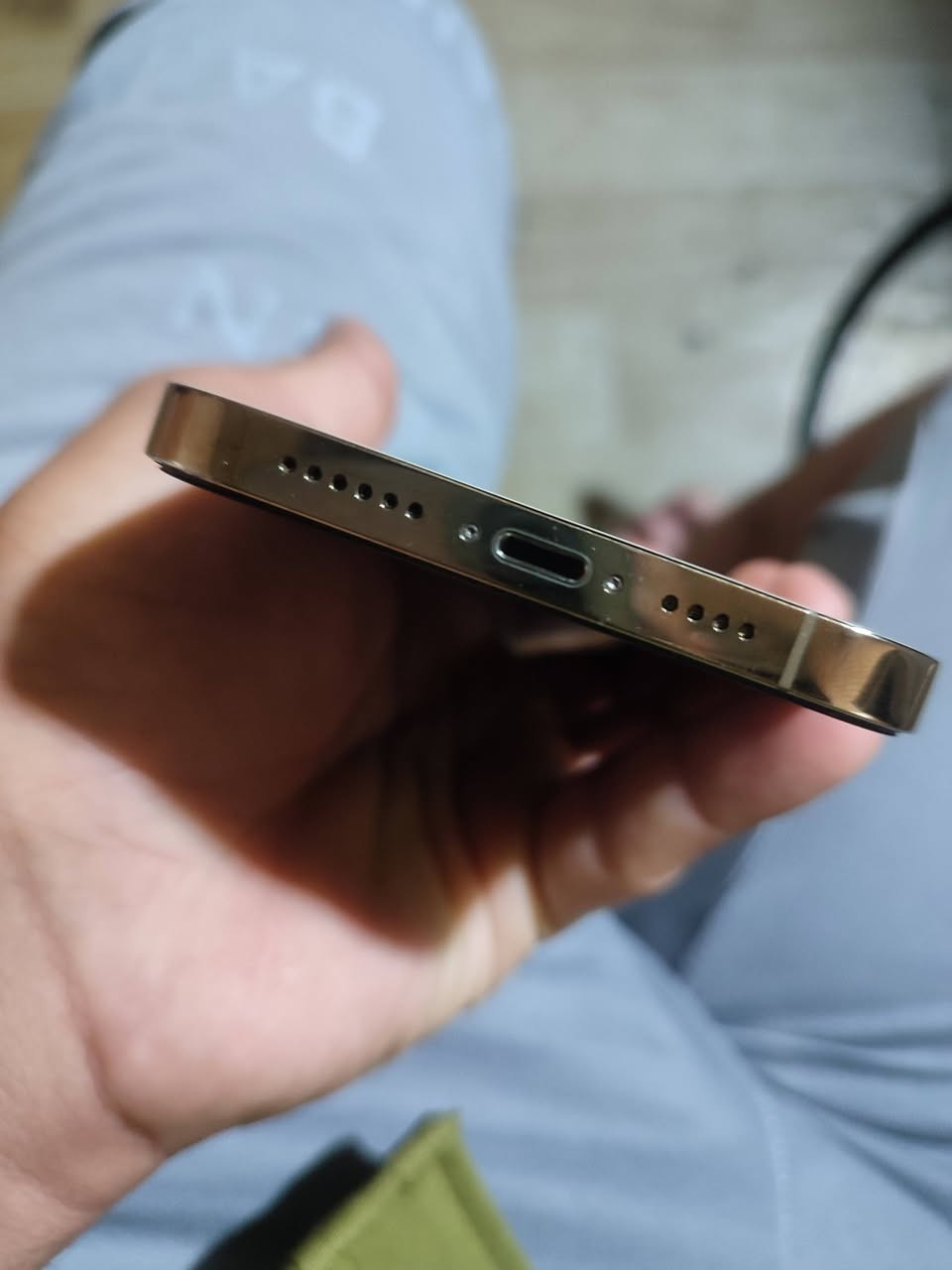 ايفون 12 برو ماكس ذاكره 128
مبدل شاشه اصليه وبطاريه اصليه شرط تمشيك يوم كامل
فيس ايدي شغل صوت اتصال كله شغال نظافه 95%
سعره 375 وبيه مجال
مكاني كربلاء


**إذا كنت صاحب هذا الإعلان وتريد حذفه لأي سبب، رجاءا أرسل رسالة إلى الدعم الفني**