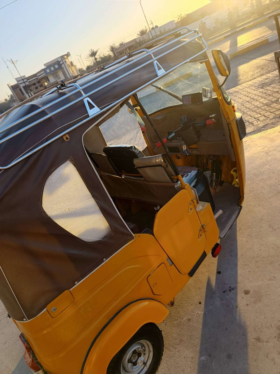 تكتك ٢١ البيع بسمي محرك خير من الله مكفول تكتك نضيفه   كامله بعقوبة التحرير السعر ٧٤٠٠ وببهه مجال ***********
