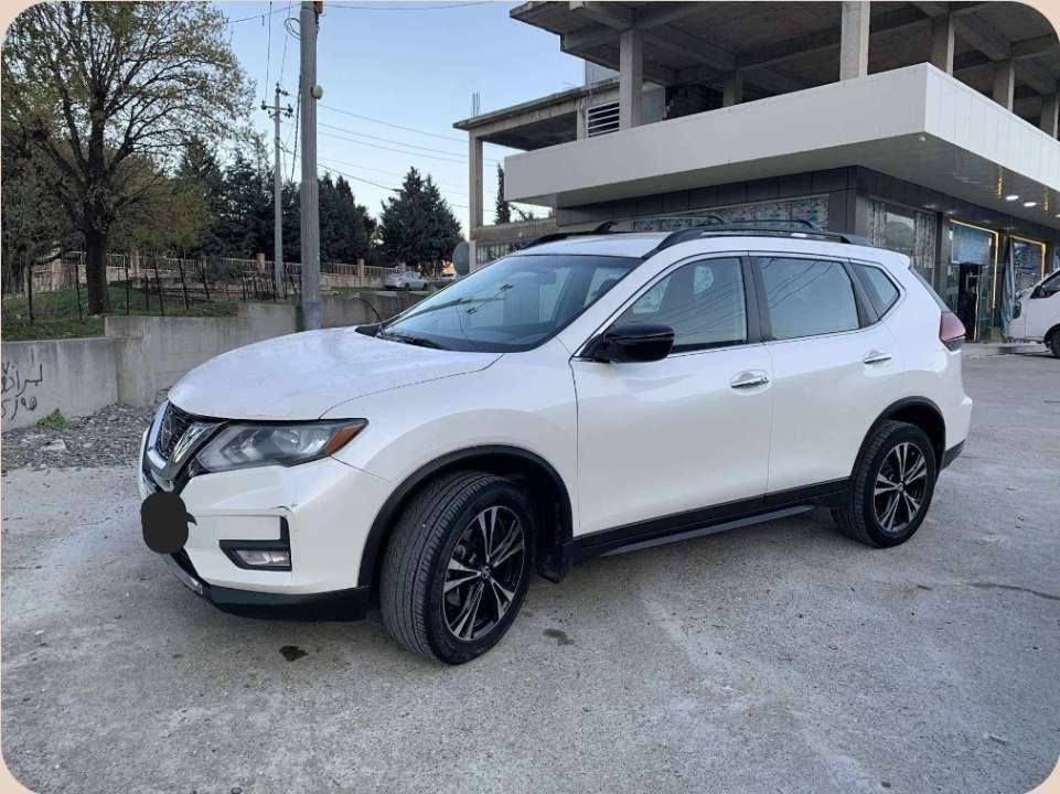 Nissan Rogue 2018 SV 4WD
نیسان ڕۆژی دەبڵ ئەکسلی مواسەفات SV
 مۆدێل 2018 بۆیاغ تەنها بۆنیت و پەڵەیەک لە سندوق!!
تەنها 77000 مایل ڕۆشتوە و هەموو شتێکی بەشەرت!!
ئایرباگ سیستەمە و داخلی نیە!!
ڕەقەم و ژینگە و ڕێگە و بان و سەنەویی نوێیە
بەناو خۆمە!!. یەک دینار مەسروفی تێدا نیە !!!.
0 7 5 0  4 7 4  4 1  4 7 أربيل, العراق
