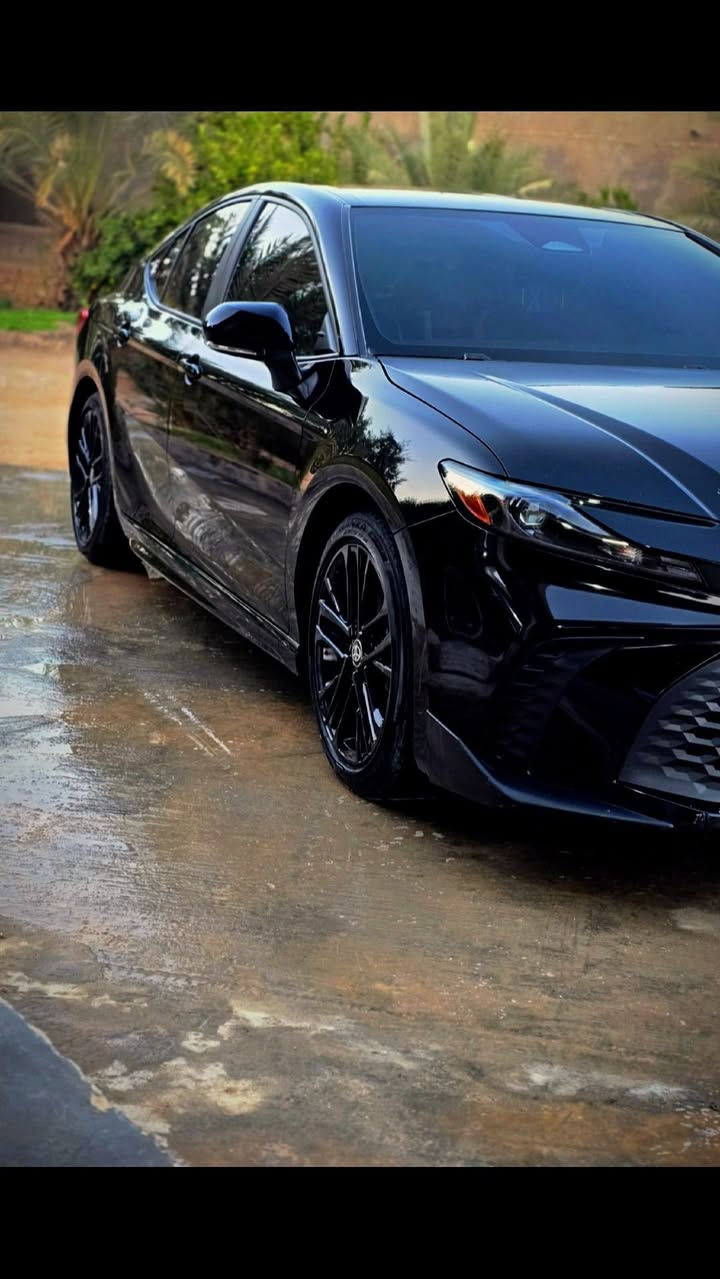 كامري هايبرد 2025 SE وارد امريكي
السيارة داخله قبل القرار يعني رقمها ب 300 الف دينار

مواصفات: SE الغنيه عن التعريف بصمة ابواب تشغيل عن بعد مودات قيادة سبورت وايكو ونورمل اوتو هولد هاند بريك بصمه مانع انزلاق لايتات زينون شفتات ستيرن كشنات جلد لونين كرسي كهرباء وبعد مواصفات اخرى ......
حادثها حيل مرتب خلفي وبدون ايرباكات الجاملغ راجع بارد بدون قطرة صبغ ونص الجنطة صبغ((صور الحادث مرفقة))

 السعر المطلوب 205وبيها مجال قليل للاستفسار مراسلة الصفحه او الاتصال على الرقم
 (***********)
