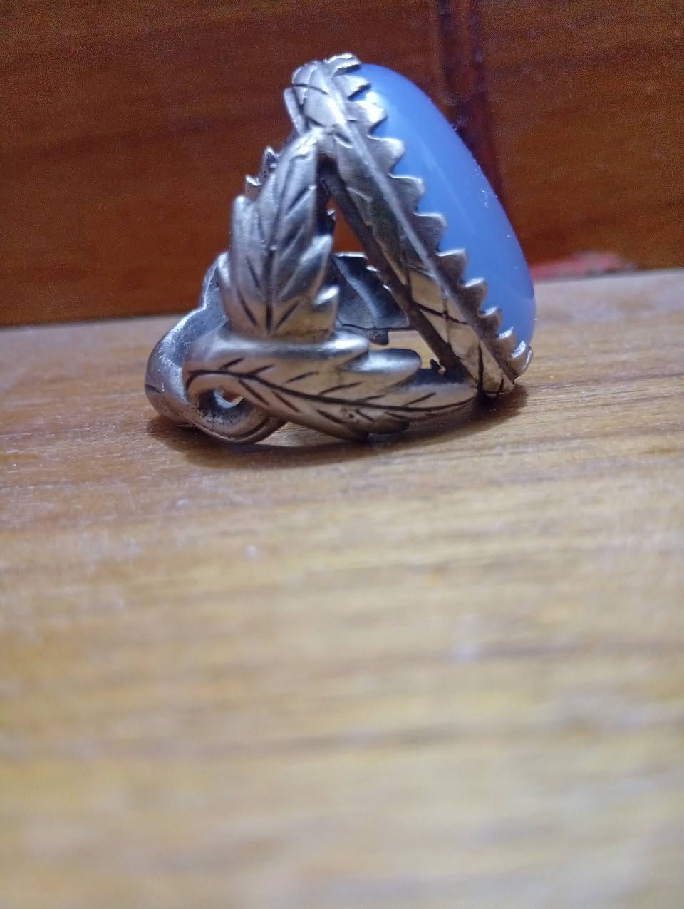 سلام عليكم محبس للبيع بس خشن كلش خشن  ماعرفه فضه لو حديد السعر 40وبي مجال المكان  النجف المكرمه يم سوك المسكف مراسله خاص او واتساب ***********
