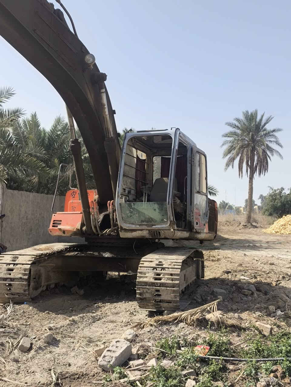 حفاره تو للبيع موديل 93 مكينه نضيفه  
السعر 130 ورقه  
***********
