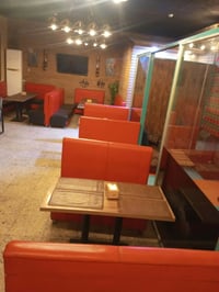 ميزه ٦ • ١٢ جلسة ثنائية • اثاث مطاعم