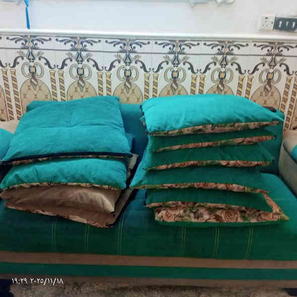 تخم تركي 10مقاعد مع عشره كوشات اخو الجديد مستخدم شي قليل سعر 400 مكاني الشعب حي الجزائر الستفسار عل  ***********
