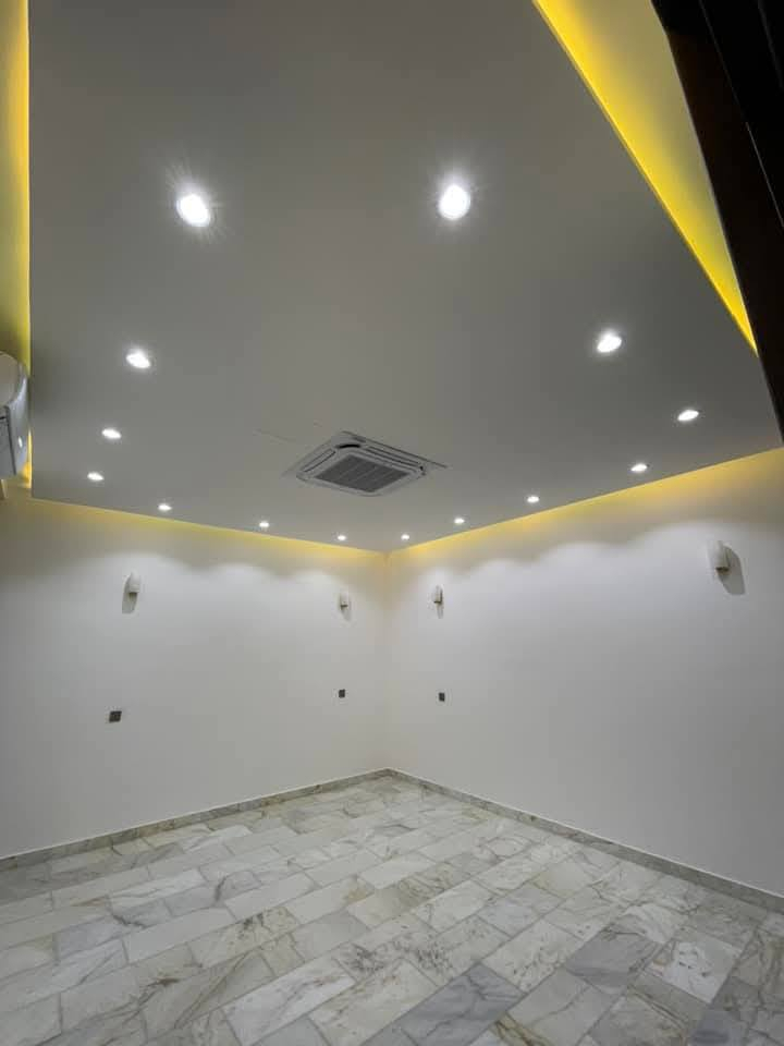 لمتميزون للديكور                                                                     
لمتميزون للديكور                                                                     
لمتميزون للديكور                                                                      موصفات العمل                                                                         هيكل حديد🕶
جبسم بورد🟩                                          كافه انواع الديكورات الدخلي
اناره بروفايل
صبغ الدور والبنايات داخلي وخارجي🖌️ 
باركيه خشب                                                                         سحب ملكي🏛️    
ورق جدران 
بديل الخشب والرخام 
تشطيبات وترميم شامل 🏠
للطلب والاستفسار الاتصال *********** ابو مصطفى                         اسعار تنافسيه حقيقيه بغداد الكرخ الرصافه🌎
