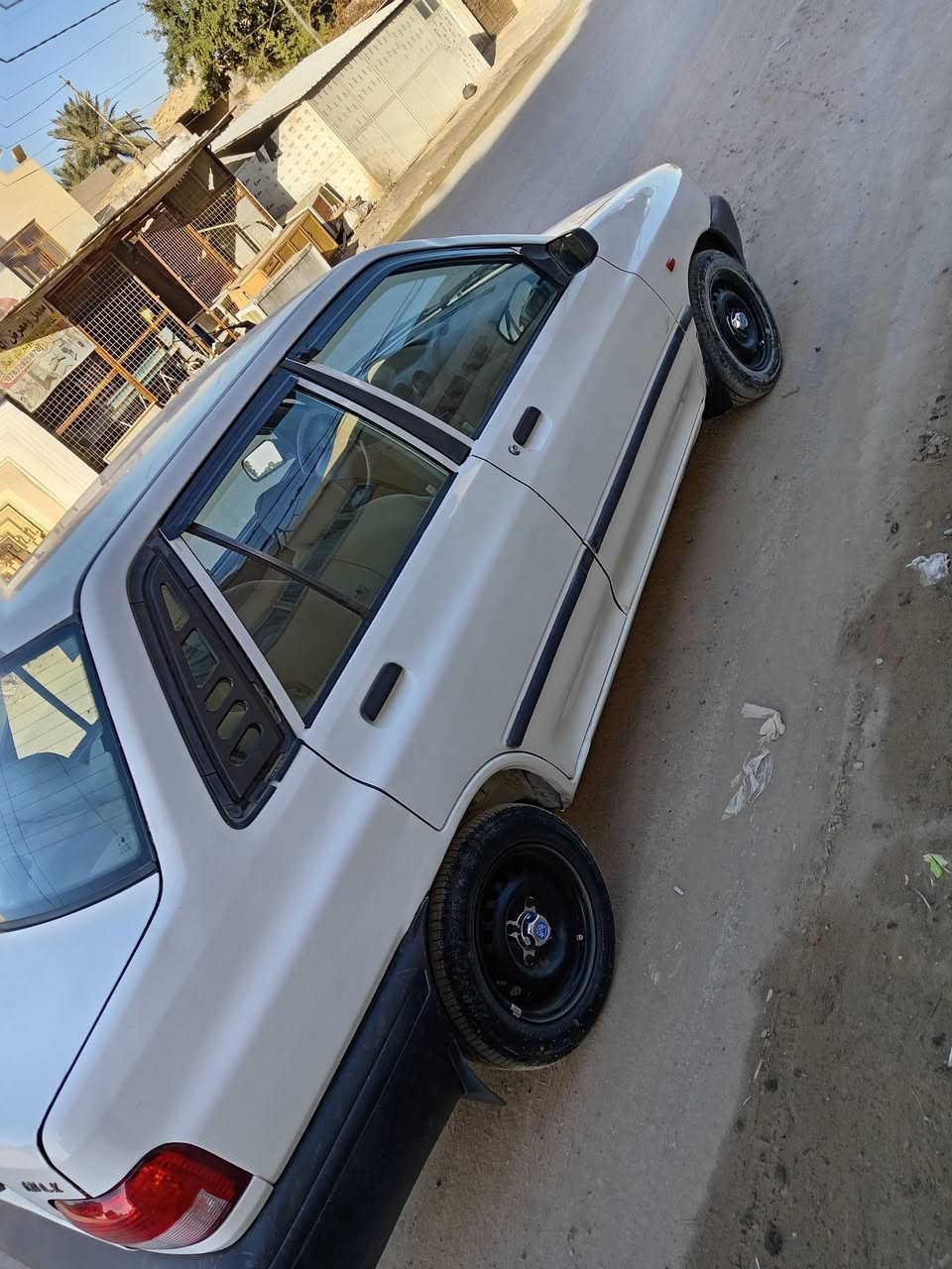 السلام عليكم ورحمه الله
اخوان سايبه للبيع موديل 2012
رقم بغداد مشروع وطني شرط تحويل
مكينة وكير وحدادية بلادي
تبريد تدفئه كهربائيات گيجات كلها شغاله
للأتصال ***********
***********
