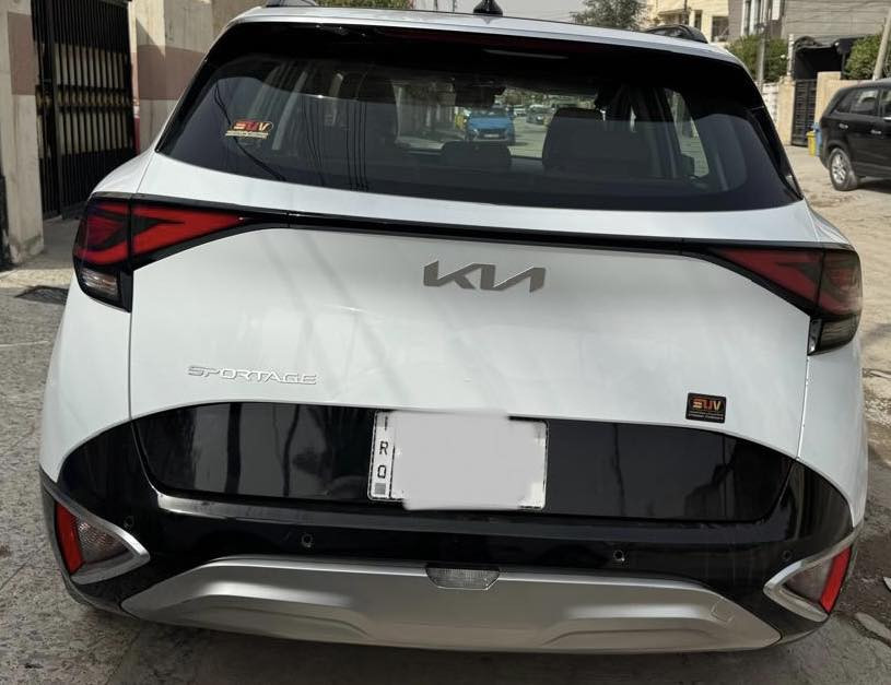 للبيع كيا سبورتج موديل 2024
خليجية

– المسافة المقطوعة: 32000 الف كيلو متر  

كفاله عامه السياره من البارد ومن الصبغ 

رقم بغداد بأسمي تحويل ثاني يوم

المواصفات:
- بانوراما 

– بصمة تشغيل

– بصمة ابواب

– شفتات ستيرن

– إشارات بالمرايا

– حساسات أمامية خلفي

– مرايا كهربائية 

– ويل 19

– جنطة كهرباء

–كشنات كهرباء

– تدفئة كشنات

–تبريد قطعتين

– إضاءات LED أمامية وخلفية
مكان السياره  بغداد 
رقم بغداد 

للاستفسار: ***********
