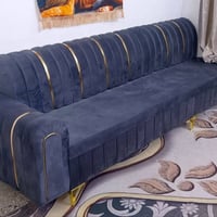 غراظ للبيع اتصال على رقم ٠٧٧٦٦٣٨٤٤٦١