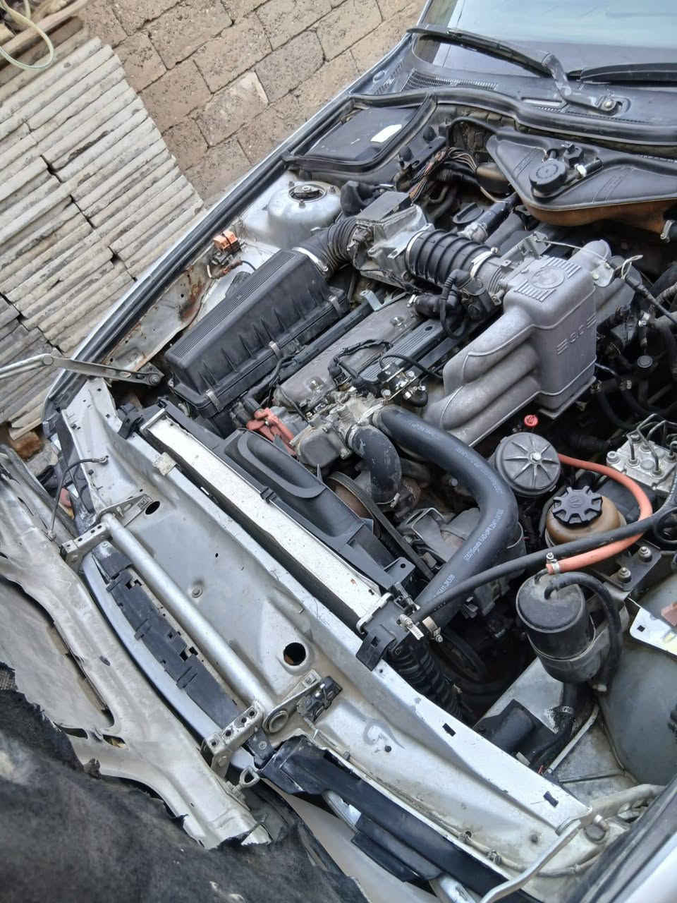 السلام عليكم بيم موديل 93 بغداد باسمي  سنويه جديده سياره مكفوله من ضربه مكاني بغداد سيارة جاهزة ‏‪***********‬‏
