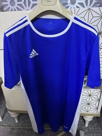 تيشيرت adidas • اصلي وكاله • مقاس M