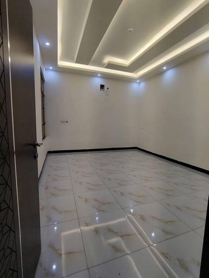 للأيجار في السيديه
#مشتمل 90 م يحتوي على 

4 غرف نوم وصالة ومطبخ وخدمات وطرمه 

#الايجار مليون وربع 

‼️متوفر #عروضات اخرى لم يتم #ذكرها   عمارات تجارية وسكنية وشقق تجارية وسكنية ومحلات وعيادات

📊كل ماعليك الاتصال أو المراسلة على الصفحة *ʲᵒⁱⁿ ᵘˢ*

***********

***********

واتساب
