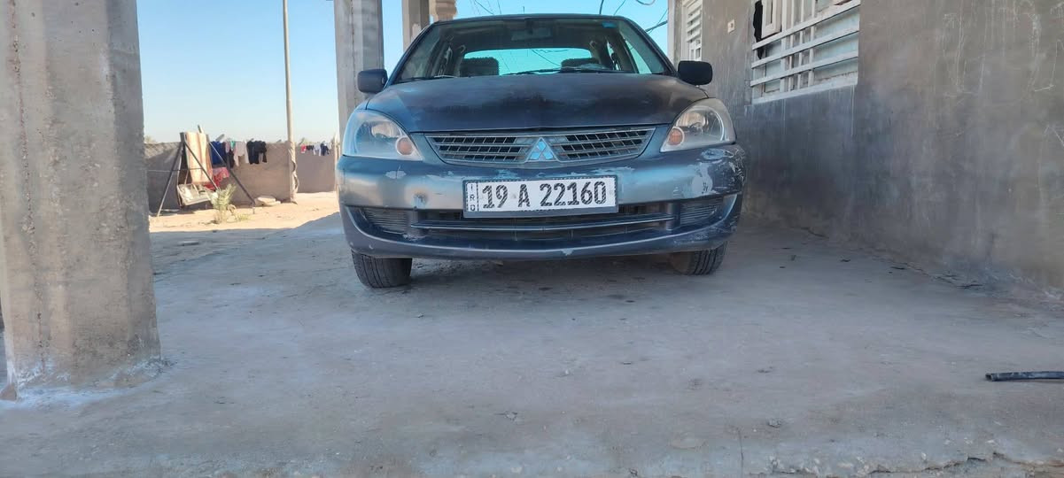 السلام عليكم ورحمة الله وبركاته للبيع سيارة مسيبوشي لانسر موديل 2010خليجيه بلاديه سيارة حلوة مال بيت مكفوله كير ومكينه وحداديه اماميه وخلفيه
وتخم تاير جديدة ومكفوله من صبغ وتبديل  رقم كربلاء انكليزي وبسمنه. سعرهة ب73وبيه مجال لشراي مكانهة كربلاء المقدسة  الاحسينه الالستفسار على رقم***********
