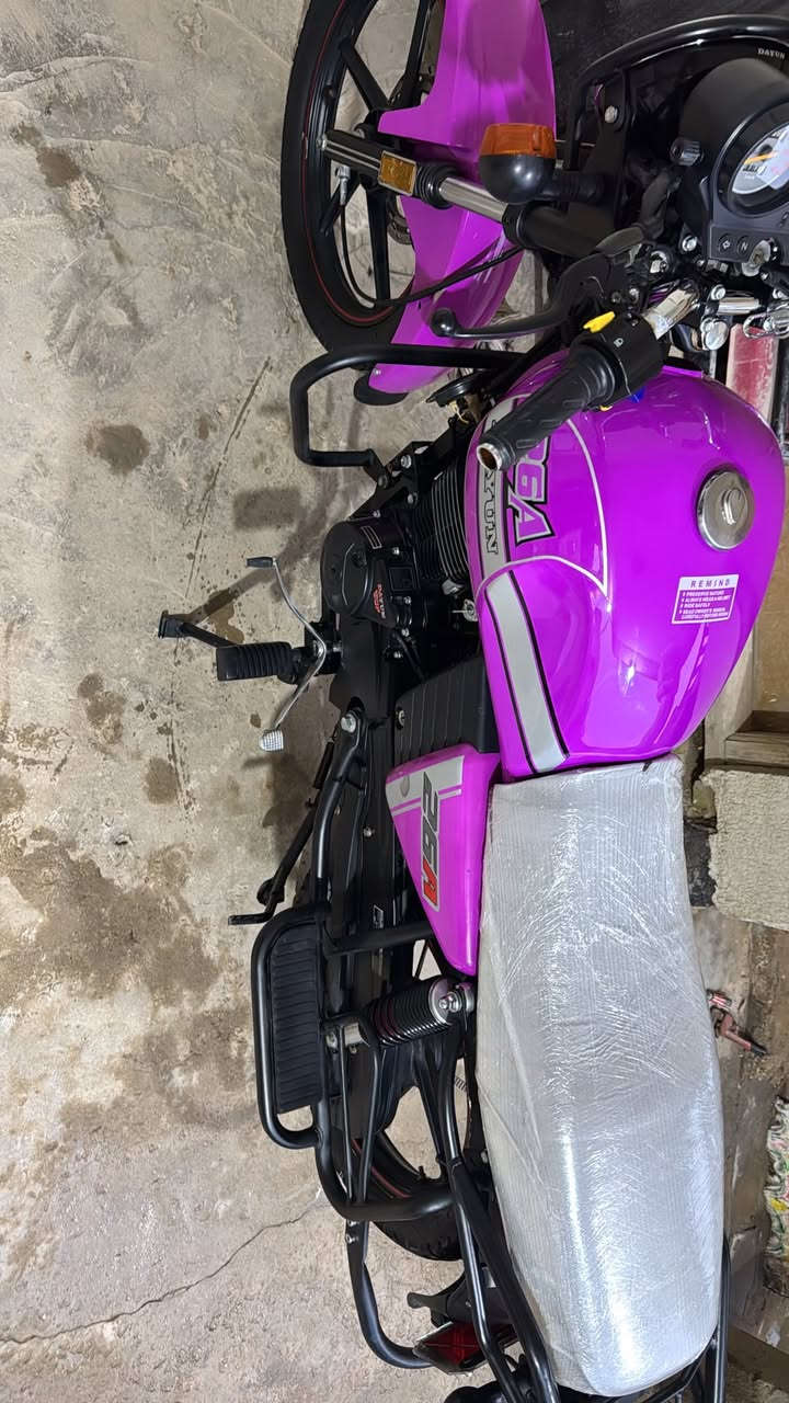 للبيع دايون 23
جديدة  نكره سلف 
كهربائيات كامله محرك مكفول 
سويج سجينة كفالة عامه
اوراق اصولي تترقم 
سعر1650 وبيها مجال قليل 
مكاني بابل مركز المدينه 
او الاتصال *********** 
مو شراي لتتصل
