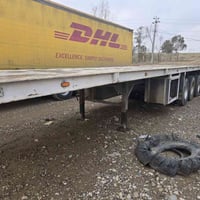 عربانه حداديه اربع محاور واحد رفاع لبيع سعره ٨٠ ورقه بيه مجال لاتصال ٠...