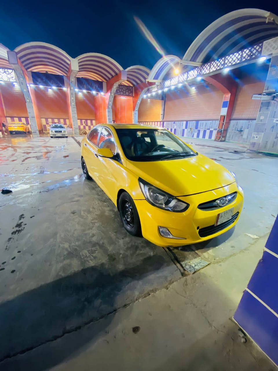 سلام عليكم اكسنت موديل 2015خليجي فول مواصفات مكينه 1600 مكفوله من التبديل سياره جديده كير محرك جدد حاويه
منضومه تبريد جديده وبيه منضومه غاز رقم بغداد 
سعره85وبيها ومجال 
مكاني ديوانيه
***********
