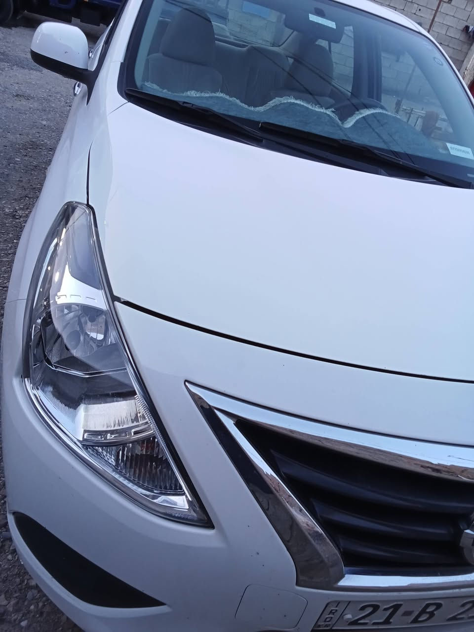 نیسان لا کشیمبایی مۆدیل 2016،،،،146هە زار ڕۆیشتووە دە عامی بۆدە عامی بێ بۆیاخی نیە سە نە وی رە قمی تازە یە بە ناوی خۆمۆیە تە رزە یە وردی هە یە بە چاو دیارنیە سعر 98 معاملە ***********
